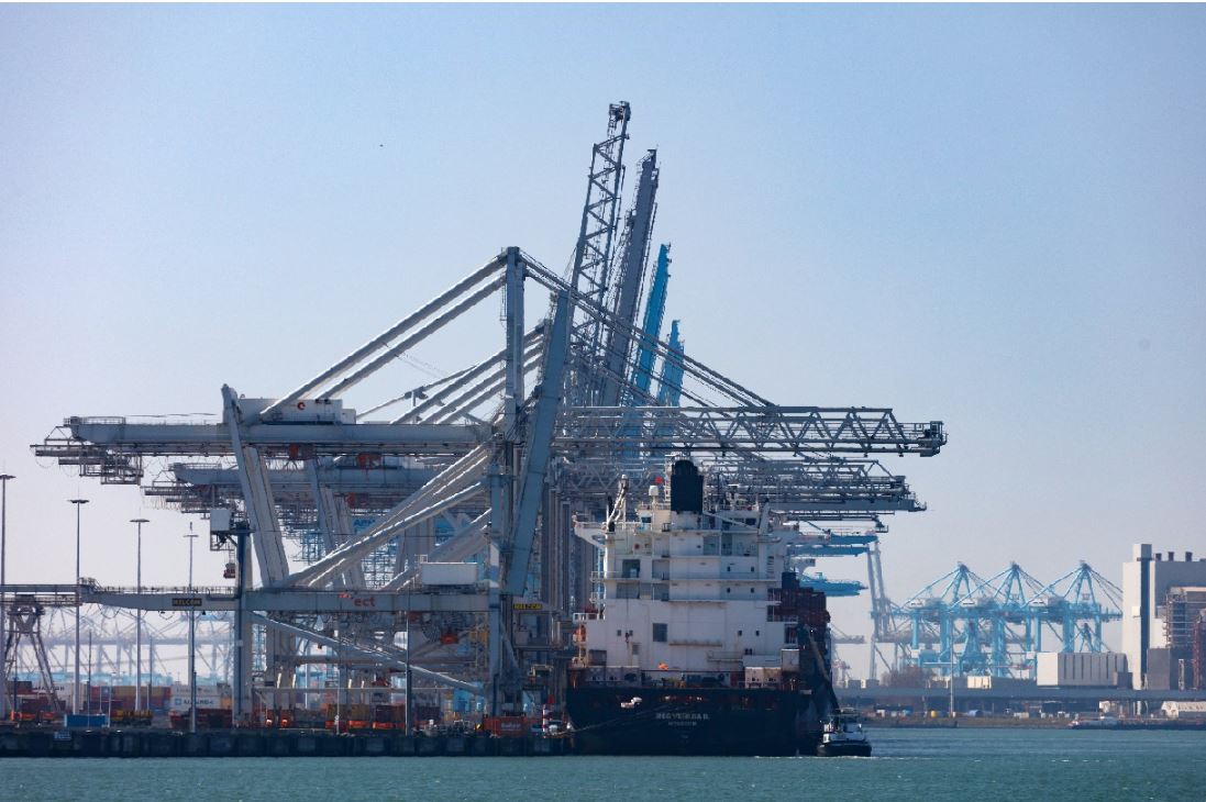 Capacity cuts or market management? Capacity cuts or market management?