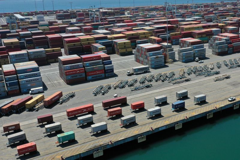 U.S. import prices inch up in November