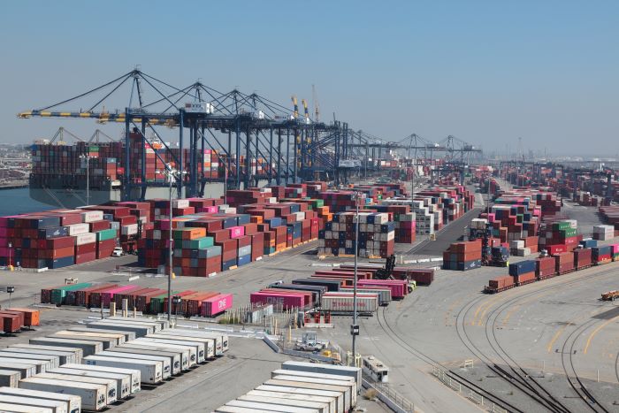 Late 2020 scramble saves LA-LB shippers from heavy duties Late 2020 scramble saves LA-LB shippers from heavy duties