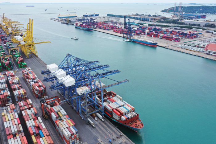 Rates hold as European demand for Chinese goods bucks seasonal trend