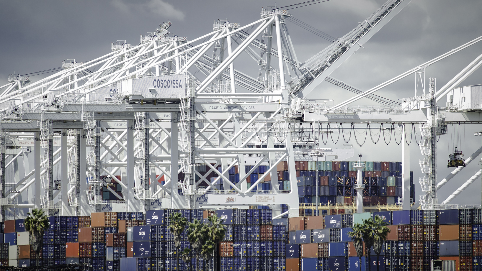 Rise in trans-Pacific spot rates is relentless — and accelerating