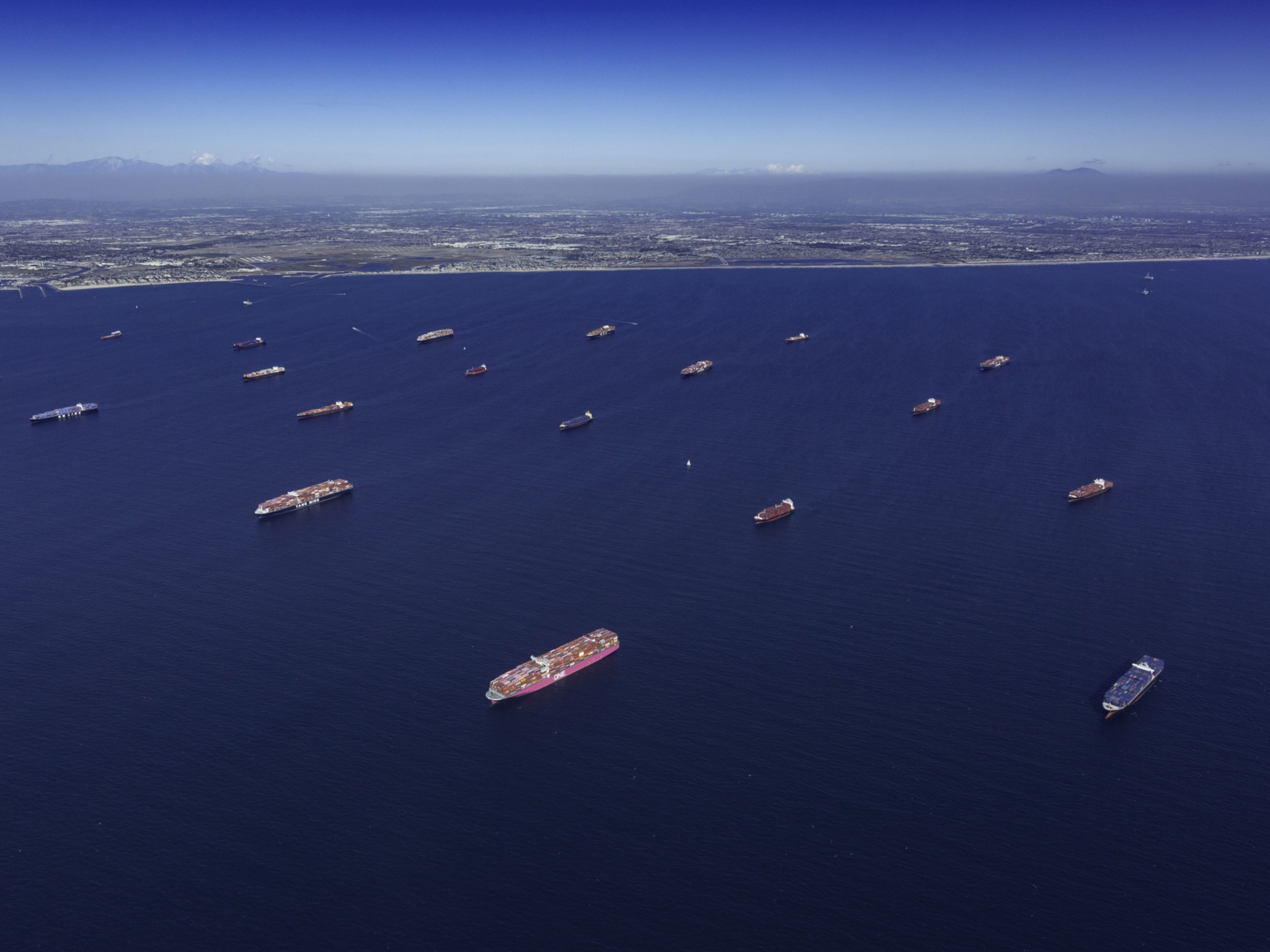 Smaller U.S. Ports Pitch for Cargo as California’s Logjams Swell Smaller U.S. Ports Pitch for Cargo as California’s Logjams Swell