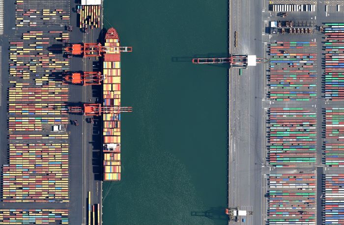 NY-NJ vessel backlog creeps back up amid bigger ship calls
