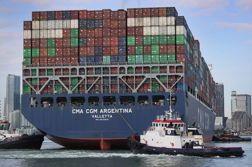 Lawmakers, Regulators Seek to Rein In Fees Carriers Charge at Ports
Lawmakers, Regulators Seek to Rein In Fees Carriers Charge at Ports