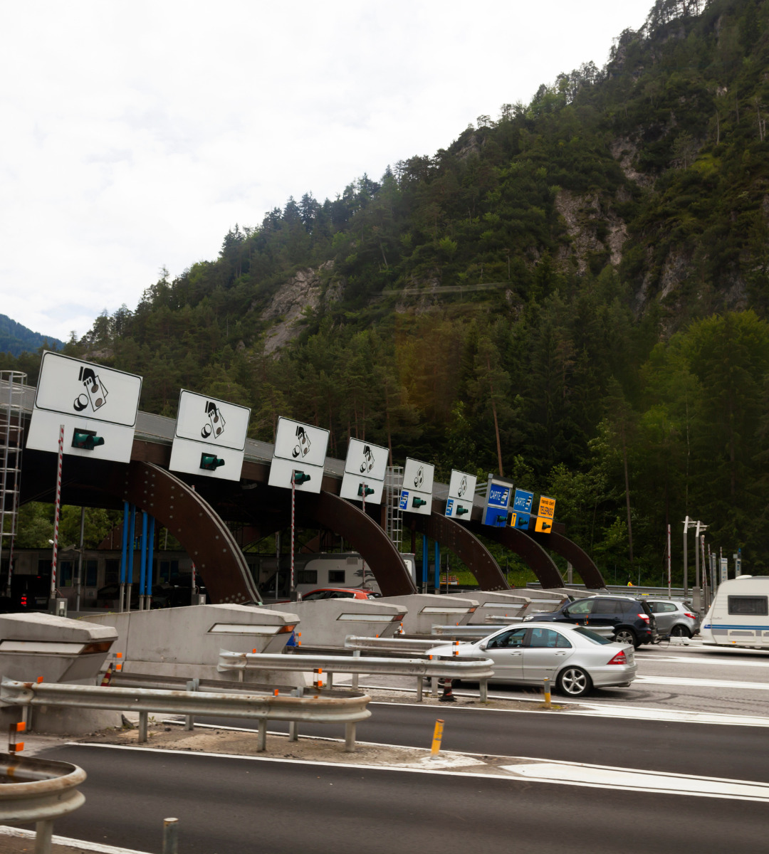 Mobility at the Margins: What Border Crossings Reveal Before the Data Does