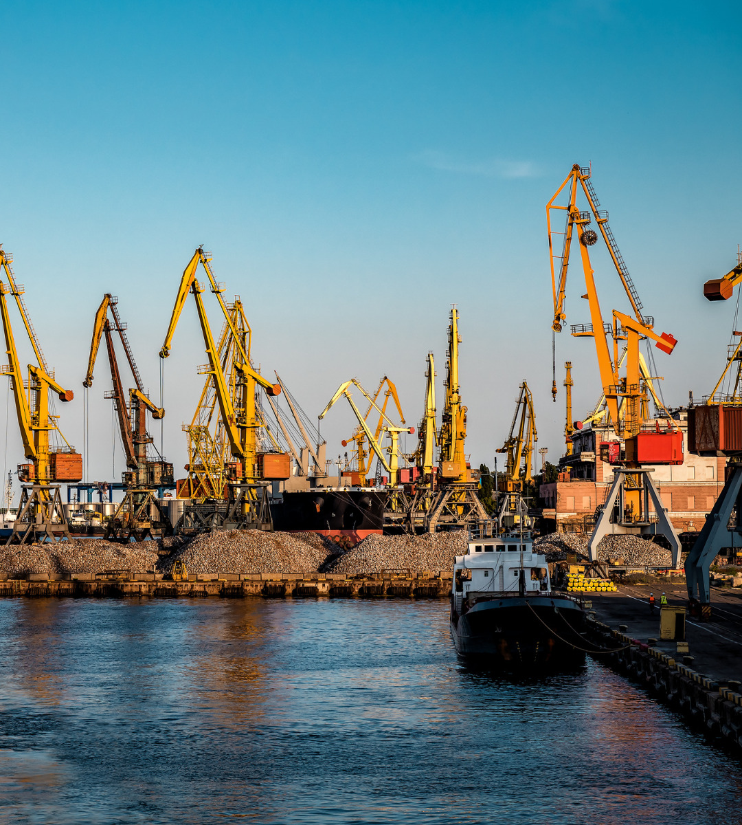 West Coast Ports Smash Records as Shippers Rush Ahead of Trump Tariffs