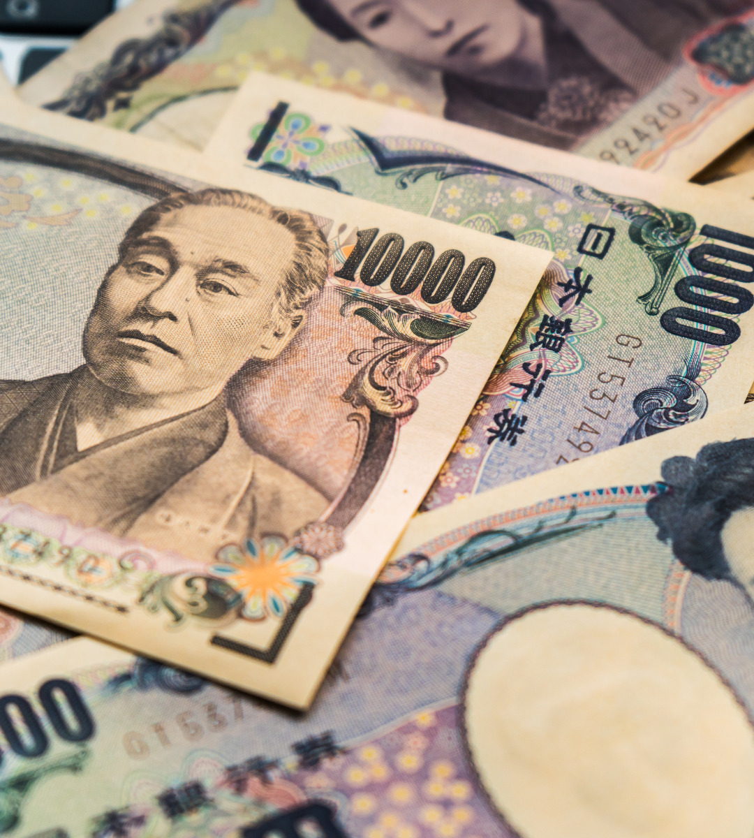 Japan’s Exports Fall For Fourth Month As U.S. Shipments Tumble Japan’s Exports Fall For Fourth Month As U.S. Shipments Tumble