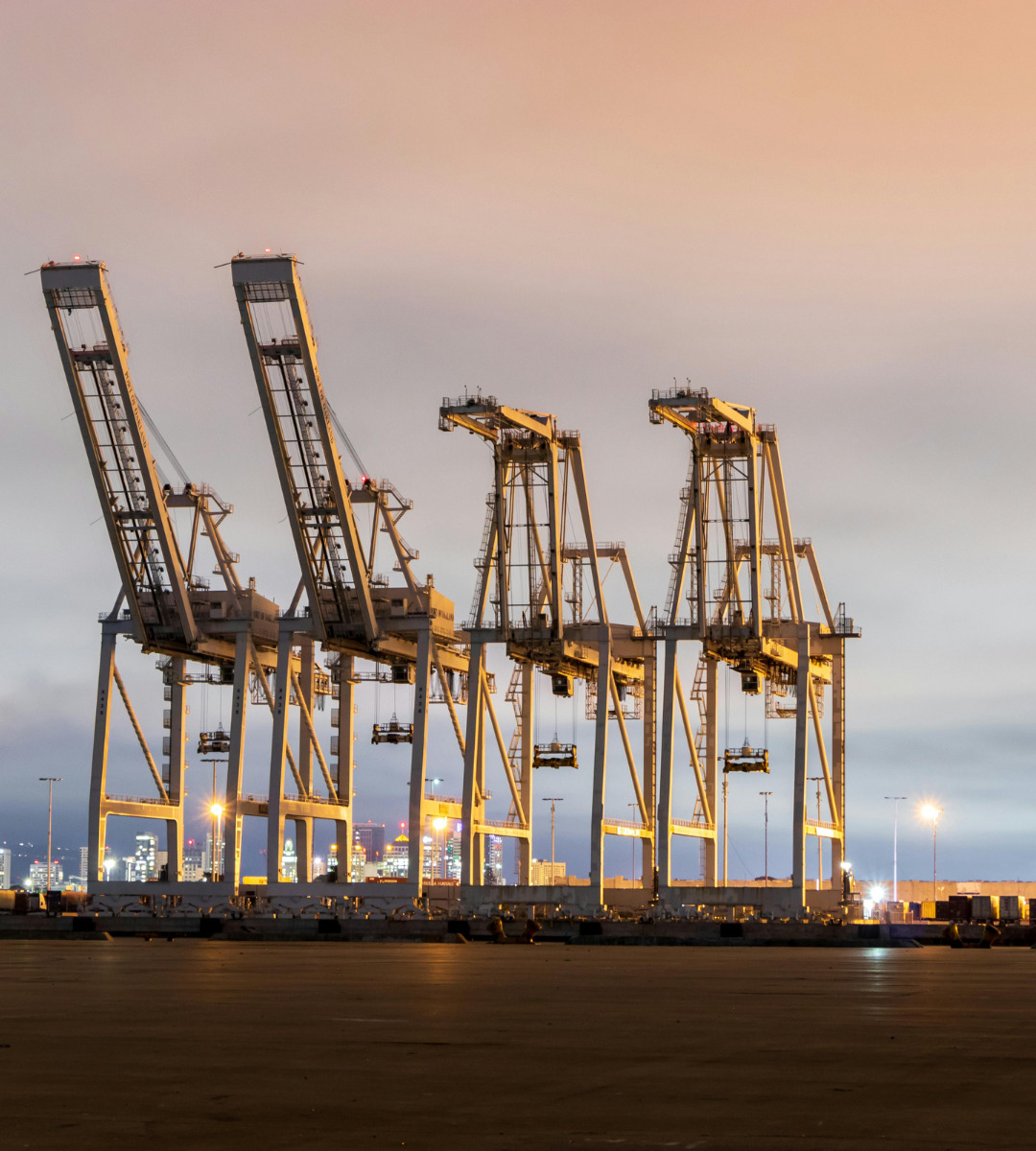 US Trade Deficit Unexpectedly Shrinks to Smallest Since 2020 US Trade Deficit Unexpectedly Shrinks to Smallest Since 2020