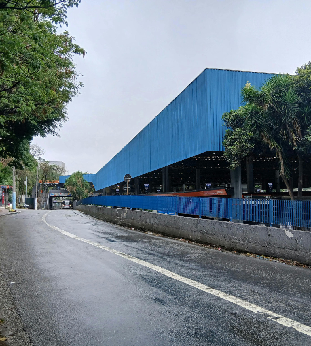 Warehousing Vacancies Hit New Peak, but Larger Facilities Still Needed